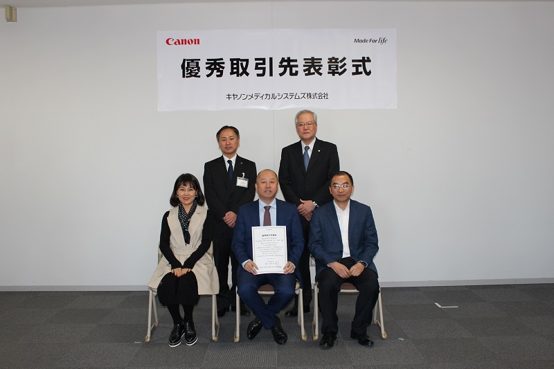 1557193963922637AKCJ.jpg 1.jpg