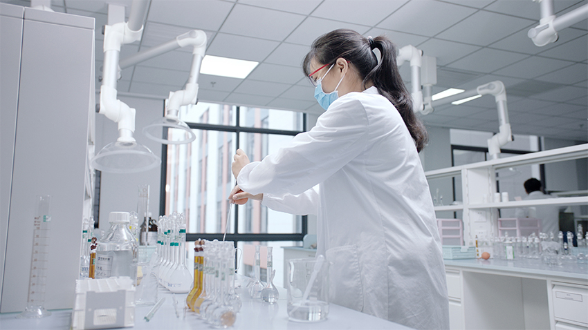 16929296393264458KnS.jpg 850-1.jpg